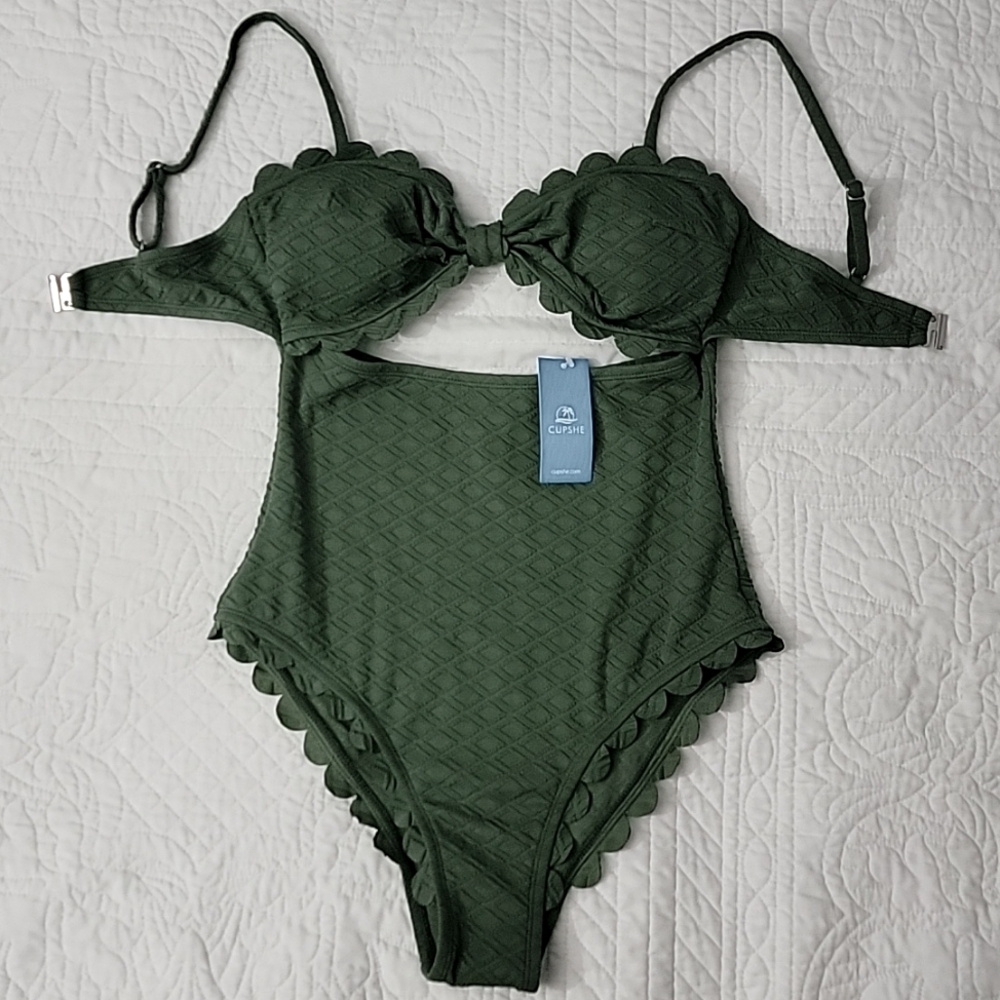 Women's Olive Green Cutout Scalloped Trim Monokini Bathingsuit Swimwear Size S